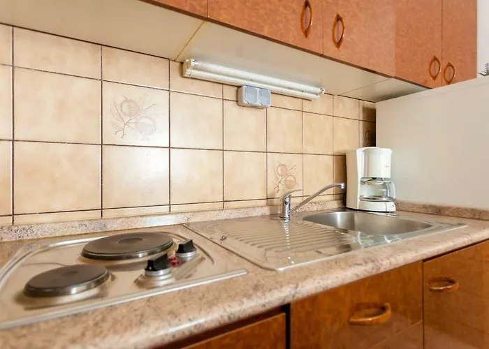 Belavic By El-pi Tours Apartment Njivice