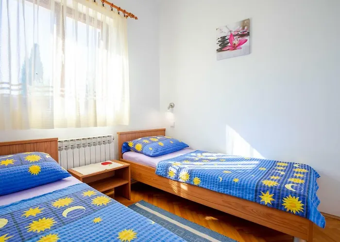 Belavic By El-pi Tours Apartment Njivice