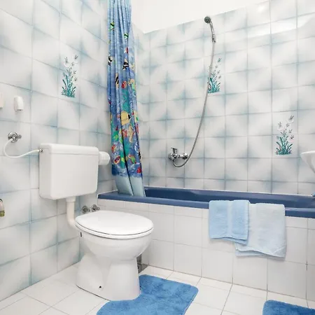 Belavic By El-pi Tours Apartman Njivice