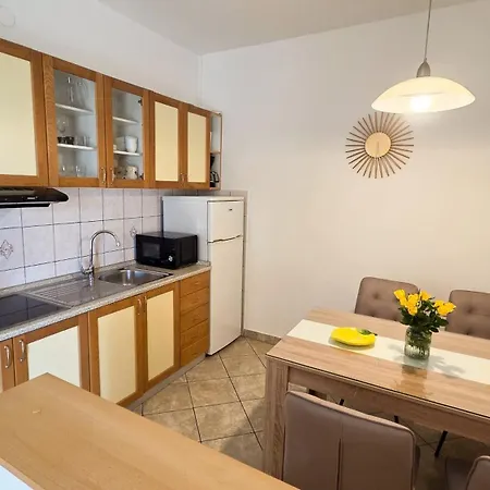 Apartament Belavic By El-pi Tours Nijvice