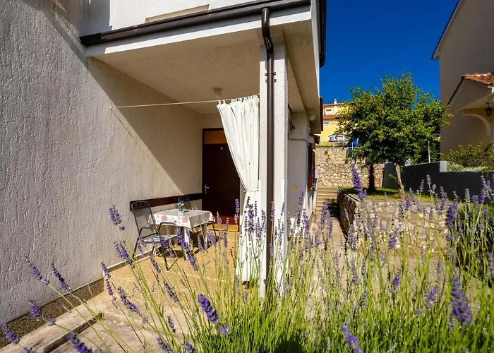 Belavic By El-pi Tours Daire Njivice